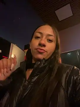 Snapshot of Little_aphrodite chatting on 02.25.25 Little aphrodite online show from 02.25.25