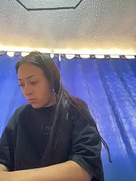 Snapshot of Little_aphrodite chatting on 10.06.25 Little aphrodite online show from 10.06.25