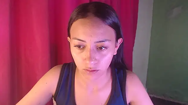 Snapshot of Little_aphrodite chatting on 11.05.25 Little aphrodite online show from 11.05.25