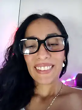 chloewildd  online show from 10.19.25