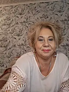 Snapshot of PALETT chatting on 12.13.24 PALETT online show from 12.13.24