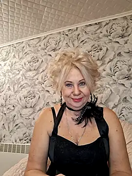 Snapshot of PALETT chatting on 02.16.25 PALETT online show from 02.16.25