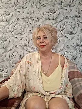 Snapshot of PALETT chatting on 02.21.25 PALETT online show from 02.21.25