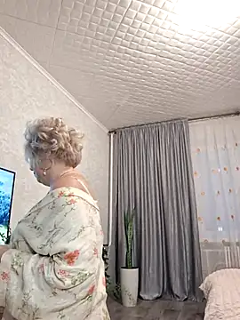 Snapshot of PALETT chatting on 03.16.25 PALETT online show from 03.16.25