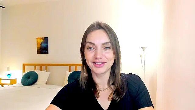 LovelyeeMia online show from 12.11.24