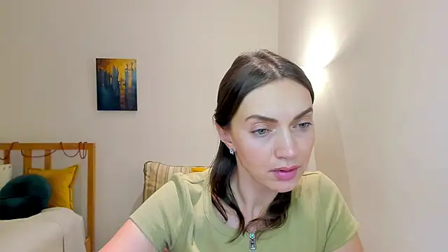 LovelyeeMia online show from 12.29.24