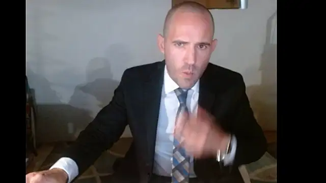 Snapshot of TheNakedPreacher chatting on 01.09.25 TheNakedPreacher online show from 01.09.25