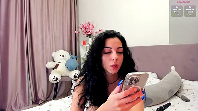 Shadow Dance online show from 09.17.25