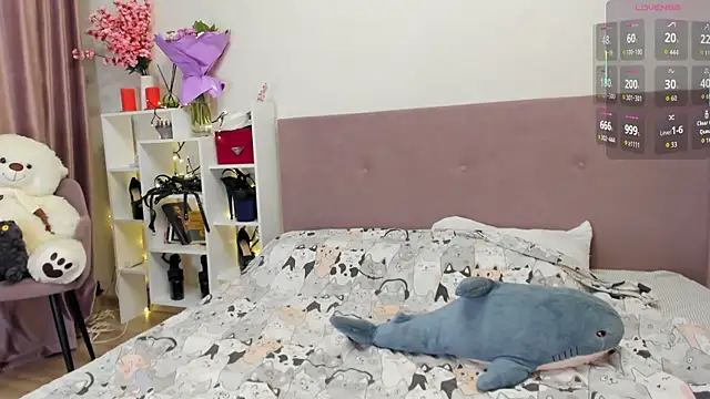 Shadow Dance online show from 09.25.25