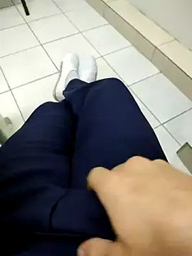 gatmoreno1 online show from 10.06.25