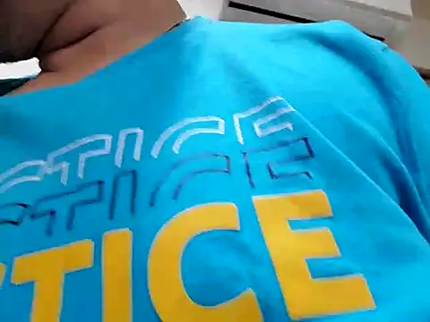 Snapshot of SWEETBOYJI chatting on 03.05.25 SWEETBOYJI online show from 03.05.25