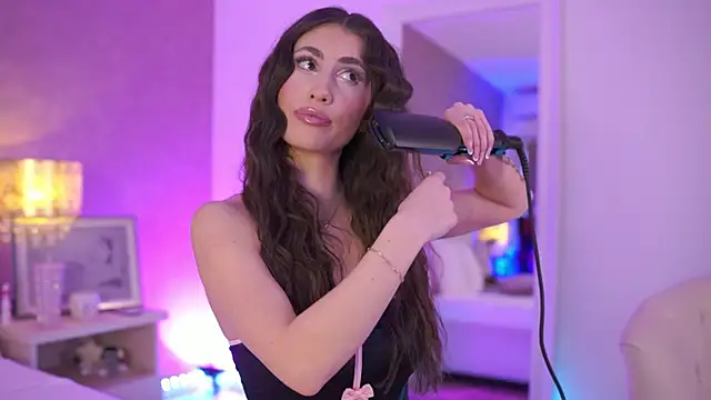 Snapshot of OhhAisha chatting on 01.17.26 OhhAisha online show from 01.17.26