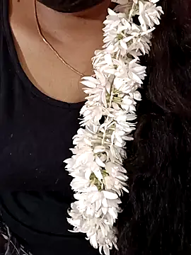 tamil-varshu online show from 01.15.25