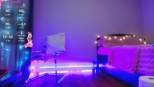 kyliejo18 online show from 12.21.25