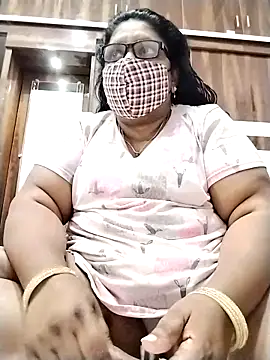 Snapshot of Pushpavathi_78 chatting on 09.30.25 Pushpavathi 78 online show from 09.30.25