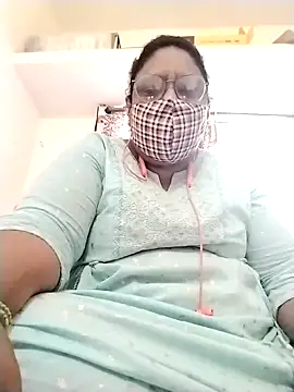 Snapshot of Pushpavathi_78 chatting on 10.13.25 Pushpavathi 78 online show from 10.13.25