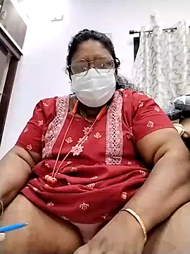 Snapshot of Pushpavathi_78 chatting on 10.29.25 Pushpavathi 78 online show from 10.29.25