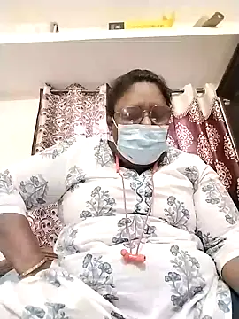 Snapshot of Pushpavathi_78 chatting on 11.01.25 Pushpavathi 78 online show from 11.01.25