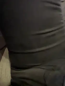 Snapshot of Ana-05 chatting on 11.15.25 Ana-05 online show from 11.15.25