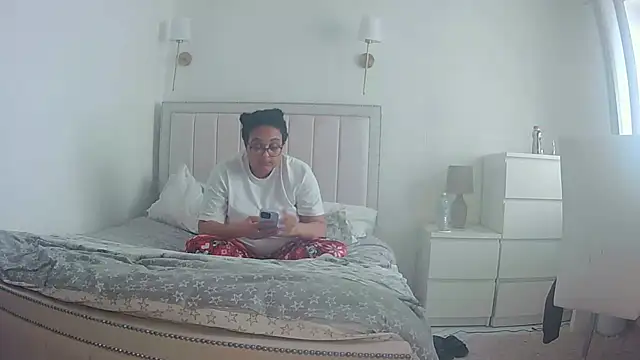 vanilla chocolate23 online show from 02.23.26