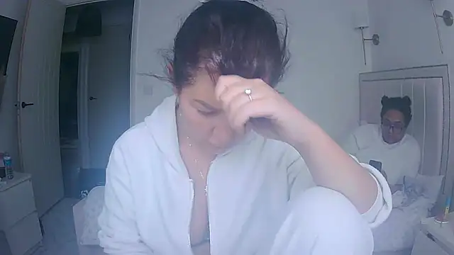 vanilla chocolate23 online show from 04.21.26