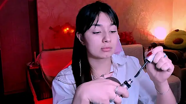 Swee Alicee online show from 12.05.24