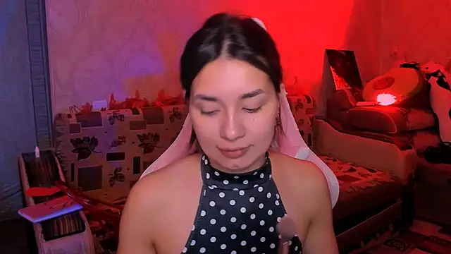 Swee Alicee online show from 05.17.26
