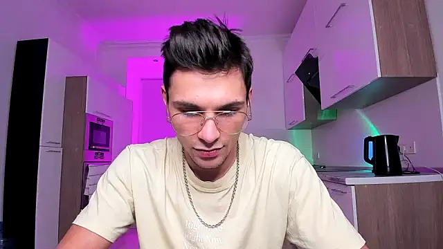 Snapshot of denlover1 chatting on 12.05.24 denlover1 online show from 12.05.24