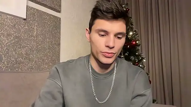 Snapshot of denlover1 chatting on 12.13.24 denlover1 online show from 12.13.24