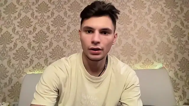 Snapshot of denlover1 chatting on 01.12.25 denlover1 online show from 01.12.25