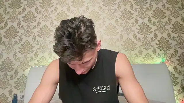 Snapshot of denlover1 chatting on 02.11.25 denlover1 online show from 02.11.25