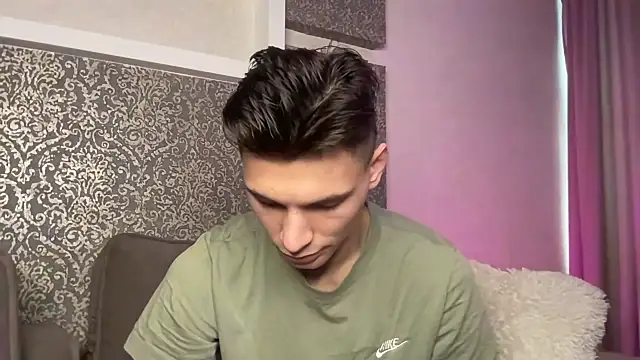 Snapshot of denlover1 chatting on 02.17.25 denlover1 online show from 02.17.25