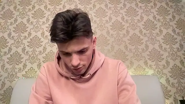 Snapshot of denlover1 chatting on 02.18.25 denlover1 online show from 02.18.25