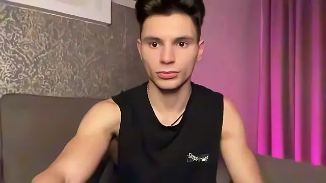 Snapshot of denlover1 chatting on 02.28.25 denlover1 online show from 02.28.25