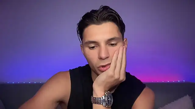 Snapshot of denlover1 chatting on 09.22.25 denlover1 online show from 09.22.25