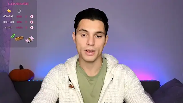 Snapshot of denlover1 chatting on 10.07.25 denlover1 online show from 10.07.25