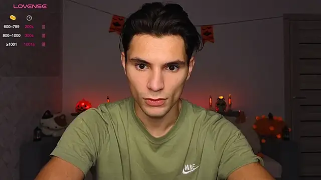 Snapshot of denlover1 chatting on 10.14.25 denlover1 online show from 10.14.25