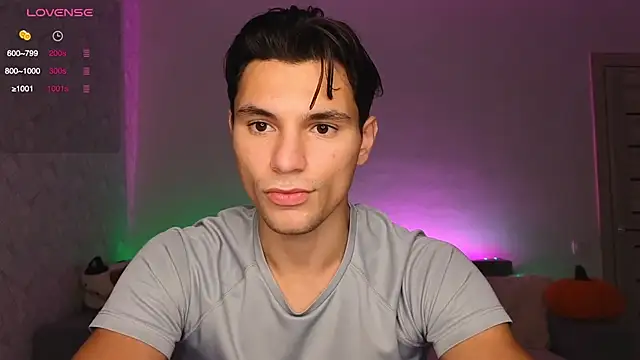 Snapshot of denlover1 chatting on 10.20.25 denlover1 online show from 10.20.25