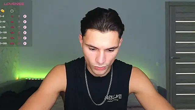 Snapshot of denlover1 chatting on 10.29.25 denlover1 online show from 10.29.25