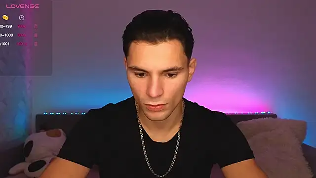 Snapshot of denlover1 chatting on 11.04.25 denlover1 online show from 11.04.25