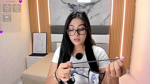 Alyssapark online show from 11.19.25