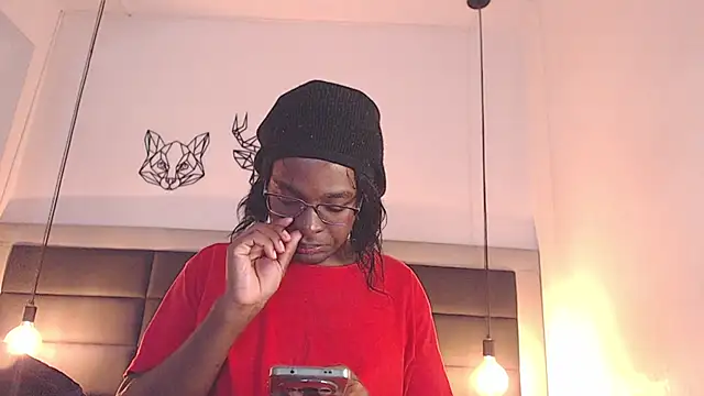 Snapshot of candy_lovee69 chatting on 10.03.25 candy lovee69 online show from 10.03.25