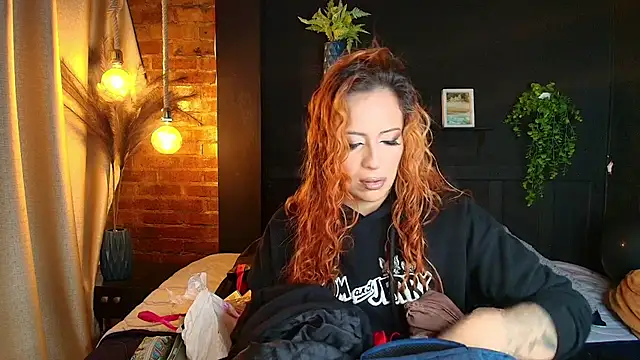 Snapshot of sahra_taylor_ chatting on 06.24.26 sahra taylor online show from 06.24.26