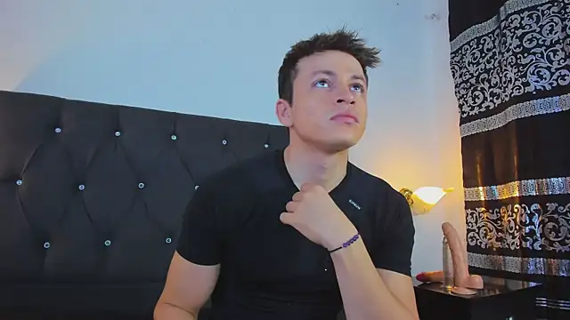 Angel Cuervo online show from 01.20.25