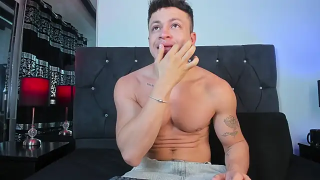 Angel Cuervo online show from 02.05.26