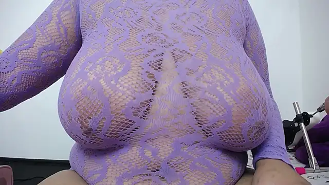 Nicol Love0 online show from 10.07.25