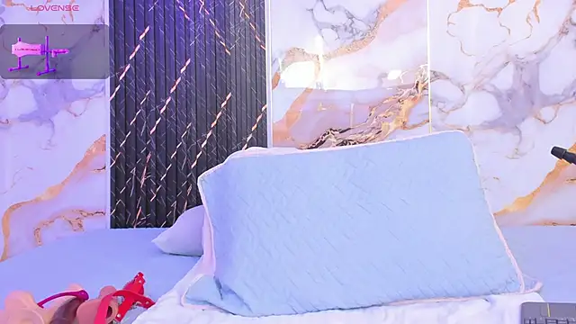 Alyson-a online show from 12.19.25