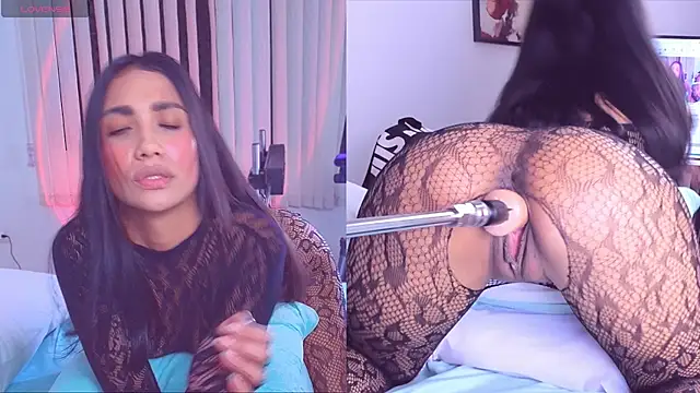 Kinky Mindy  online show from 11.26.25