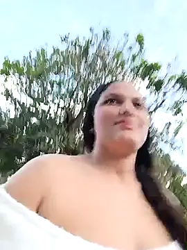 Snapshot of girl_milk1 chatting on 10.22.25 girl milk1 online show from 10.22.25