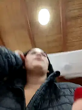 Snapshot of girl_milk1 chatting on 10.28.25 girl milk1 online show from 10.28.25